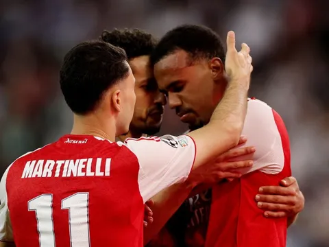 Gabriel lên tiếng sau cú đá hỏng ở chung kết Champions League