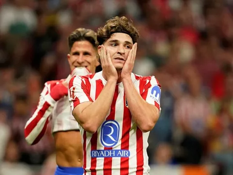 Barcelona nhận 'trái đắng' trong vụ Alvarez