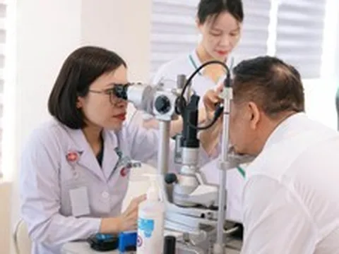 70% người mù lòa do đục thủy tinh thể