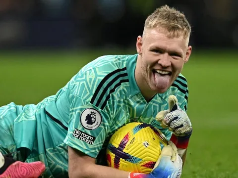Newcastle sa thải 5 cầu thủ