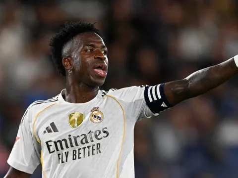 Real nguy cơ mất trắng Vinicius