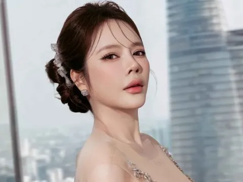 Ngắm vẻ đẹp không tuổi và gu thời trang đẳng cấp của diễn viên Lý Nhã Kỳ