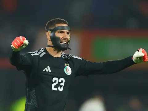Con trai Zidane thách thức Argentina