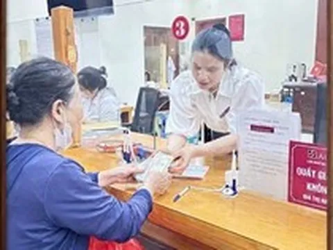 Người phụ nữ liên tiếp đến ngân hàng chuyển tiền, nhân viên Agribank chặn giao dịch: 70 triệu đồng được bảo toàn nhưng toàn bộ số tiền tiết kiệm tại ngân hàng khác mất trắng
