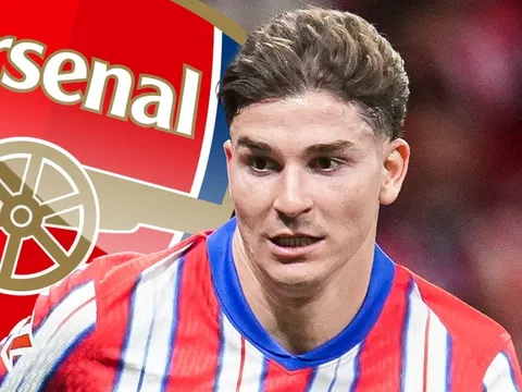 Arsenal nhận gáo nước lạnh từ Alvarez