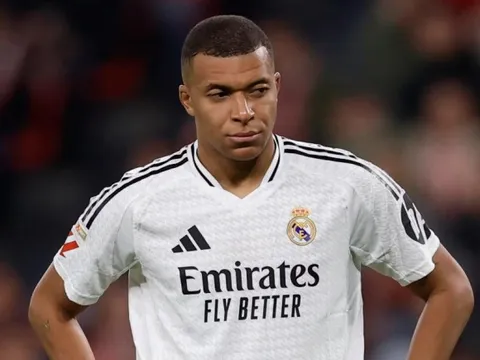 Mbappe rớt giá