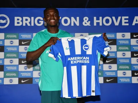 Brighton phá kỷ lục chuyển nhượng vì thần đồng Nigeria