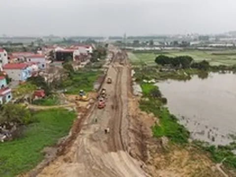 Bị thu hồi hơn 50% thửa đất để làm đường, chỉ được đề xuất bồi thường bằng tiền, người dân thắc mắc sao không được bồi thường bằng đất ở: Cơ quan chức năng nói gì?