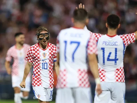Siêu phẩm của Modric giúp Croatia hạ Slovenia
