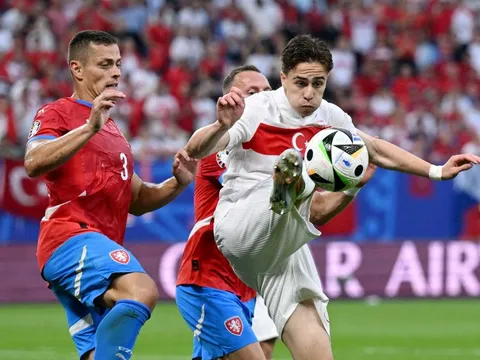Arsenal vỡ mộng mua sao Serie A