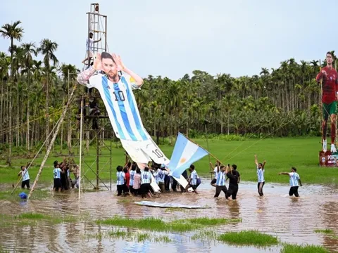 Cổ vũ World Cup kiểu Ấn Độ