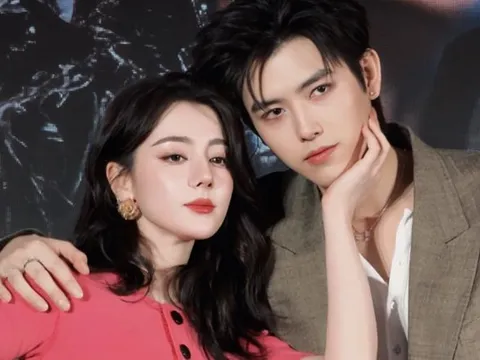 Địch Lệ Nhiệt Ba vướng nghi vấn hẹn hò với sao nam kém 8 tuổi