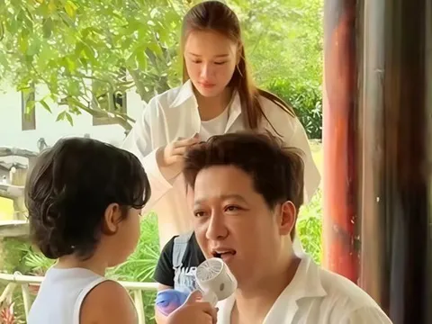 Trường Giang đưa 2 con về biệt thự nhà vườn 70 tỷ nghỉ hè