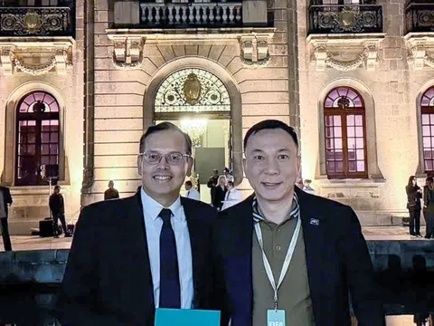 Sếp VFF dự khán trận khai mạc World Cup