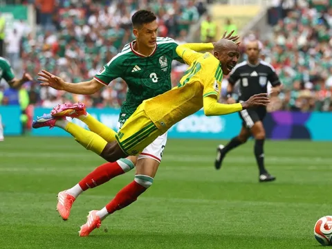 Mẫu giày hồng tạo cơn sốt tại World Cup 2026