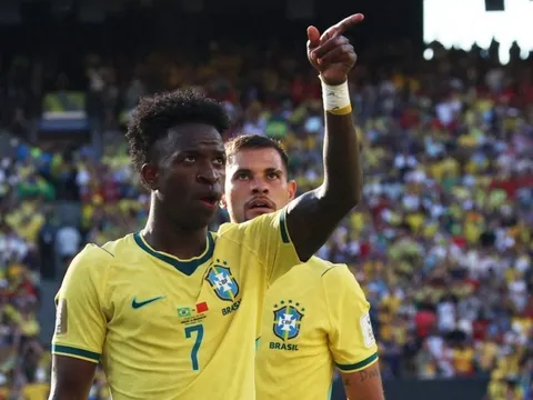 Brazil nối dài kỷ lục 52 năm ở World Cup