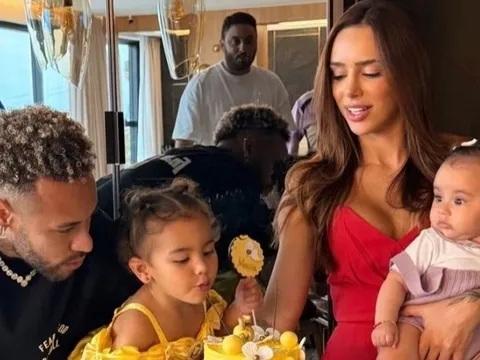 Neymar sắp có con thứ 5