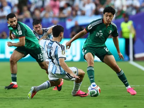 Cầu thủ gốc Việt thể hiện ra sao trước Argentina