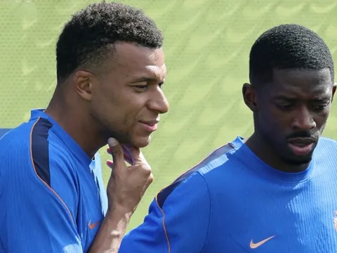 Mbappe làm dậy sóng tuyển Pháp