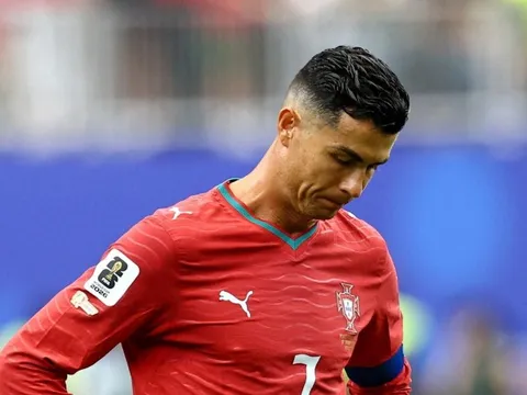 World Cup phơi bày sự thật về Ronaldo