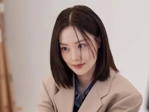 Moon Chae Won khoe tài sản khủng trước thềm đám cưới