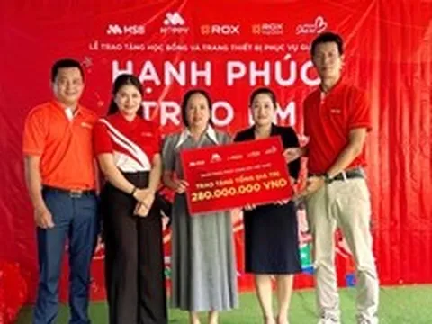Mang yêu thương đến những điểm trường còn nhiều khó khăn