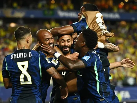 Báo chí thế giới: 'Brazil lướt trên làn sóng của Cunha'