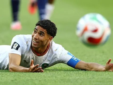 Lý do Hakimi bị CĐV Scotland la ó