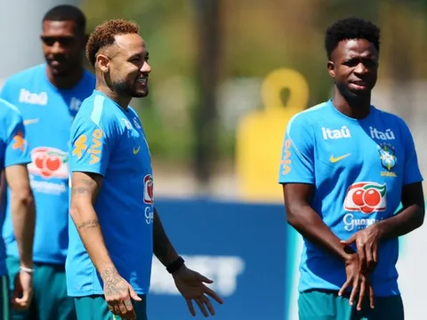 Neymar ra mắt World Cup trước Scotland?