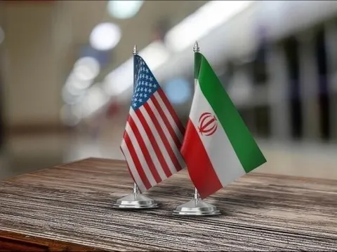 Đàm phán giữa Mỹ-Iran có tiến triển, Washington 'mở cửa' với giao dịch dầu mỏ của Tehran