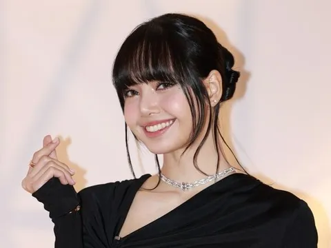 Khán giả phản ứng mạnh khi Lisa (BLACKPINK) hé lộ tài sản mới