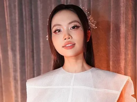 Lo cho Phương Mỹ Chi khi dừng lại