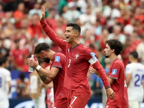 Ronaldo trở lại như 'Kẻ hủy diệt'