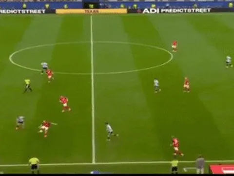 Bàn thắng kỷ lục của Messi không hợp lệ?