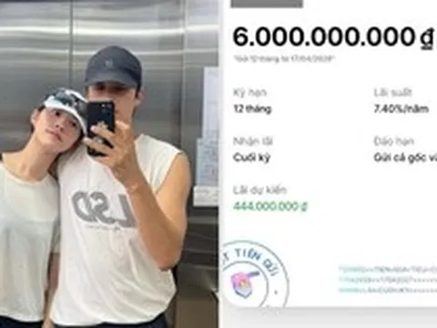 Bức ảnh gửi tiền ngân hàng lãi 444 triệu đồng khiến nhiều người trầm trồ