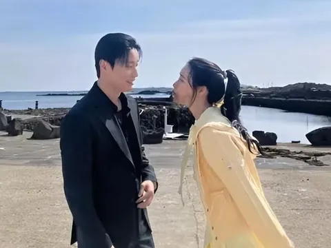Heo Nam Jun nói lời chia tay đầy cảm xúc bên Lim Ji Yeon