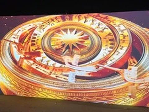 Triển lãm 'Giao thời': Khám phá những giá trị văn hóa qua 3D Mapping