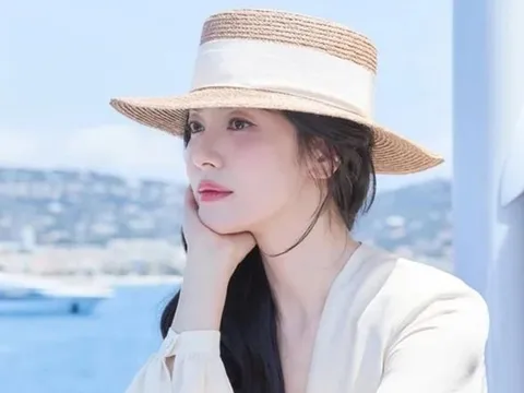 Song Hye Kyo chia tay công ty sau 14 năm