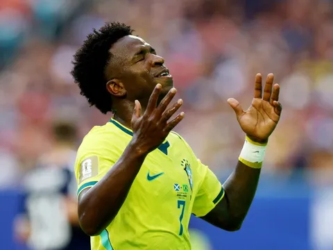 Brazil đòi 'cấm cửa' trọng tài sau sự cố Vinicius