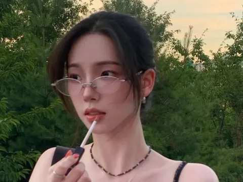 Karina (aespa) gây sốt với ảnh cận góc nghiêng