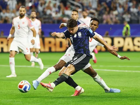 Julian Alvarez chưa xứng giá 150 triệu euro