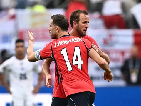 Henderson đi vào lịch sử tuyển Anh sau trận thắng Panama