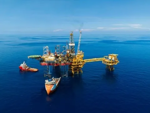 Chính thức đón nhận dòng khí đầu tiên, vượt xa dự kiến từ mỏ Sư Tử Trắng giai đoạn 2B