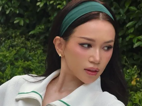 Sĩ Thanh khoe vóc dáng săn chắc, nhan sắc trẻ trung gây chú ý