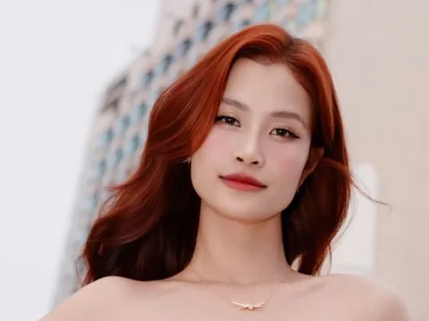 Sắc vóc 'mẹ hai con' Đông Nhi khiến người hâm mộ xuýt xoa