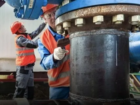 Ấn Độ tăng mua dầu Nga với giá chiết khấu