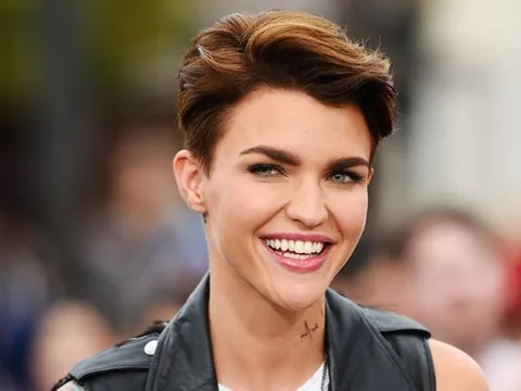 Nữ diễn viên Ruby Rose nhập viện khẩn cấp sau tai nạn ở hồ bơi, gãy nhiều xương sườn