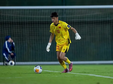 Người giúp U17 Việt Nam dự World Cup vỡ xương mặt