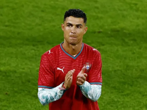 Người trực tiếp đe dọa suất đá chính của Ronaldo