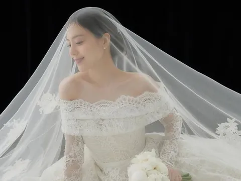 Nữ diễn viên Moon Chae Won có động thái đầu tiên sau khi kết hôn